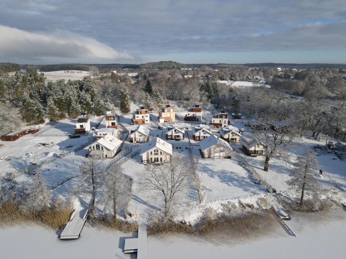Ferienhaus für die ganze Familie - Kamin-Sauna-See Krakow am See Exterior foto