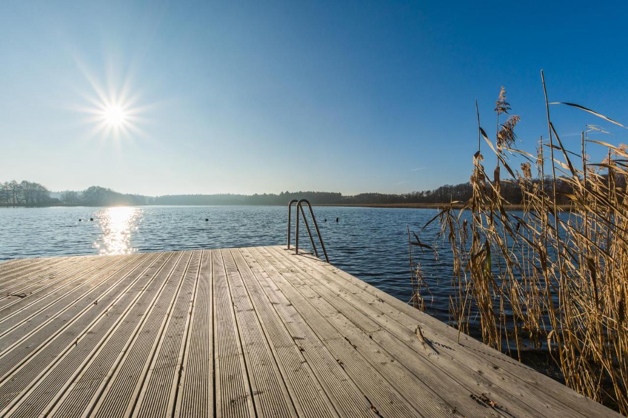 Ferienhaus für die ganze Familie - Kamin-Sauna-See Krakow am See Exterior foto